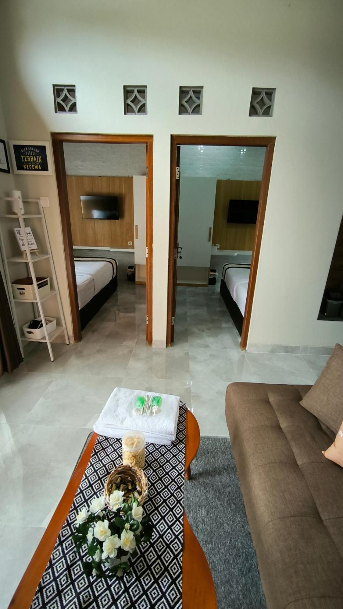 Premier Homestay Syariah Kalasan Exterior foto